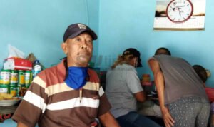 pedagang-di-terminal-pati-keluhkan-penurunan-pendapatan-di-masa-ppkm