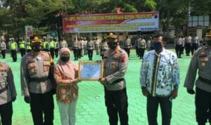 Polres Pati mendapat penghargaan dari Universitas Islam Batik (UNIBA) Surakarta. Raihan penghargaan itu berdasar hasil evaluasi dan survey kepuasan masyarakat terkait pelayanan publik.