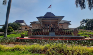 Dewan Pati: Tanah Terbengkalai Harusnya jadi Pangkalan Truk