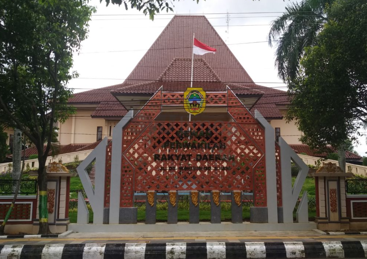 Tingkatkan Kualitas Tanah, Dewan Pati Ajak Petani Pakai Pupuk Organik