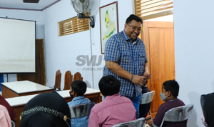 Joni Kurnianto Santuni Anak Yatim di Sidokerto