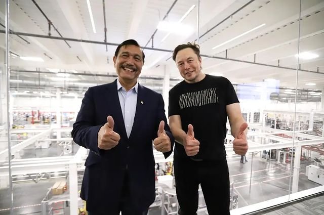 Foto: Luhut Binsar Pandjaitan dan Elon Musk - Kesepakatan Final Indonesia-Tesla Kemungkinan Terjadi Pekan Ini/ Instagram @luhut.pandjaitan
