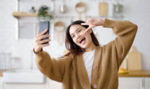 dampak oversharing