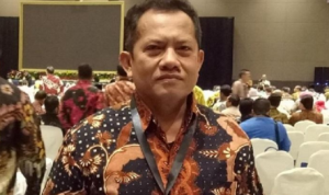 M Nur Sukarno
