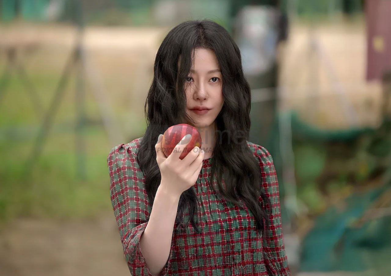 Foto: cuplikan adegan teaser drama Queen Mantis (sumber: Whats on Netflix)