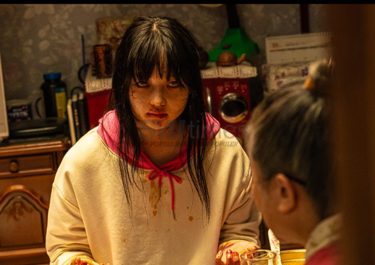 Foto: Cuplikan Adegan My Daughter is a Zombie (sumber: IMDb)