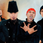 Foto: Potret Ahmad Dhani bersama grup band Dewa 19 (sumber: Spotify)