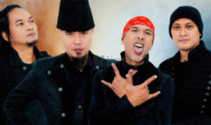 Foto: Potret Ahmad Dhani bersama grup band Dewa 19 (sumber: Spotify) Foto: Potret Ahmad Dhani bersama grup band Dewa 19 (sumber: Spotify)