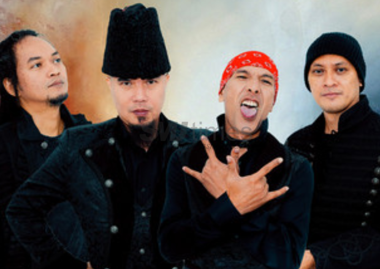 Foto: Potret Ahmad Dhani bersama grup band Dewa 19 (sumber: Spotify)