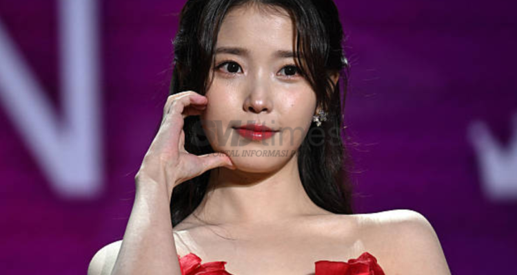 IU Kembali Hadir dalam Drama Korea Terbarunya Berjudul Perfect Crown