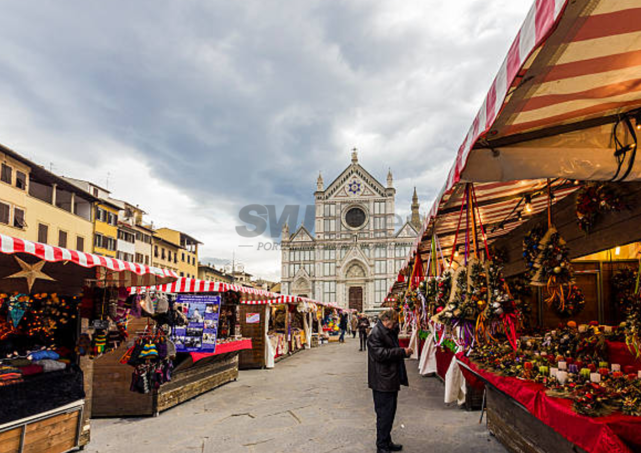 Wisatawan Florence Italia Perhatikan Aturan, Makan Sembarangan Dapat Didenda Rp9 Juta