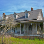 Ilustrasi Rumah Terbengkalai Ditawar 40 Pembeli, Lelang Rumah Penuh Sampah di Australia Terjual hingga Rp21,5 Miliar