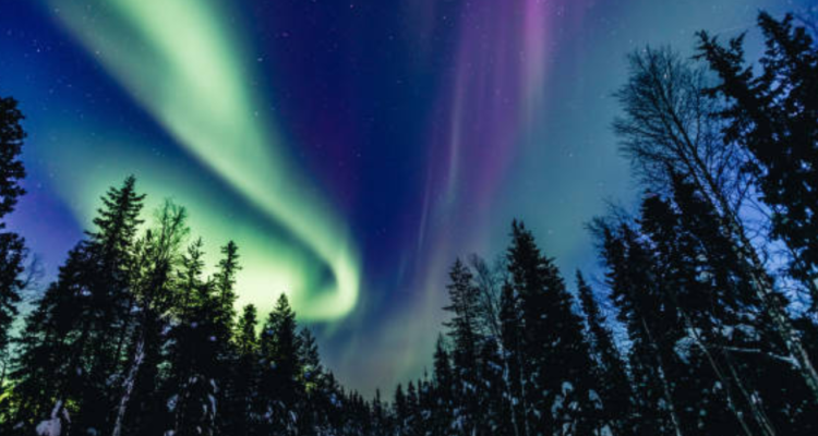 Aplikasi Transportasi Uber Luncurkan Perjalanan Khusus untuk Melihat Aurora Borealis