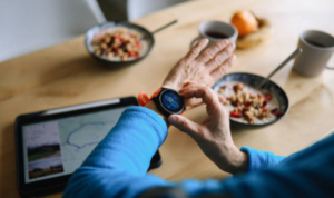 Ilustrasi Efektifkah Smartwatch untuk Orang Menjalani Program Diet?