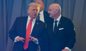 Donald Trump dan Gianni Infantino FIFA Tangguhkan Sanksi Timnas AS Satu Tahun, Donald Trump Ingin Jadikan Infantino Sebagai Sekjen PBB
