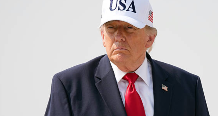 Pemain Sepak Bola AS Dapat Kartu Merah, Donald Trump Minta Presiden FIFA Tinjau Ulang