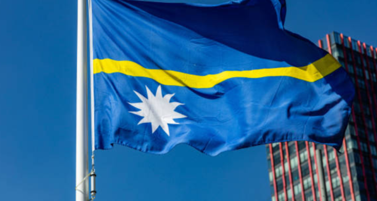 Bendera Negara Nauru yang Ganti Jadi Republik Naoero Lepaskan Bayang-bayang Kolonialisme, Negara Nauru Ubah Nama Jadi Republik Naoero