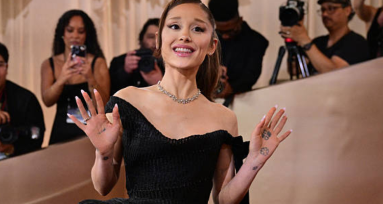 Ariana Grande Diva Pop Dunia Ariana Grande Akan Hiatus Setelah Tour Eternal Sunshine