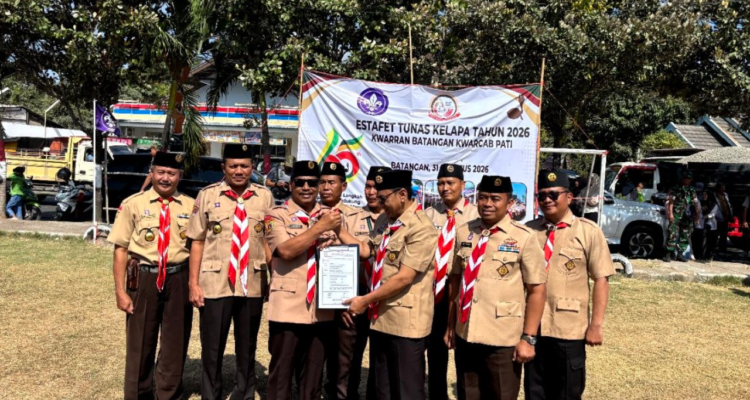 Plt Bupati Pati Terima Pataka dari Rembang, Tanda Berlanjutnya ETK Pramuka Jawa Tengah 2026