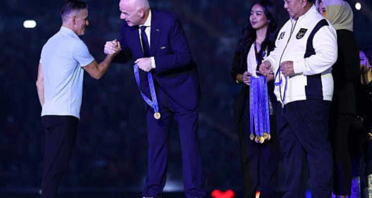 Gianni Infantino Masih Beri Pujian Atas Prestasi Timnas Indonesia sebagai Juara FIFA ASEAN Cup 2026 Gianni Infantino Masih Beri Pujian Atas Prestasi Timnas Indonesia sebagai Juara FIFA ASEAN Cup 2026