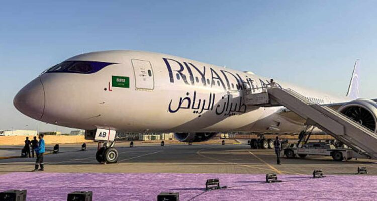 19 Orang Dinyatakan Tewas dalam Serangan Kelompok Houthi di Bandara King Khalid Arab Saudi 19 Orang Dinyatakan Tewas dalam Serangan Kelompok Houthi di Bandara King Khalid Arab Saudi