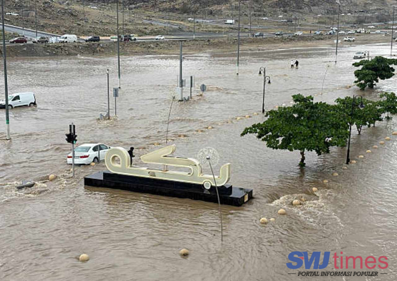 Makkah Dilanda Banjir Bandang Akibat Hujan Deras, 3 Anak Terseret Arus dengan 1 Korban Meninggal